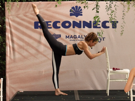 55min Barre y Yoganza en Reconnect✨